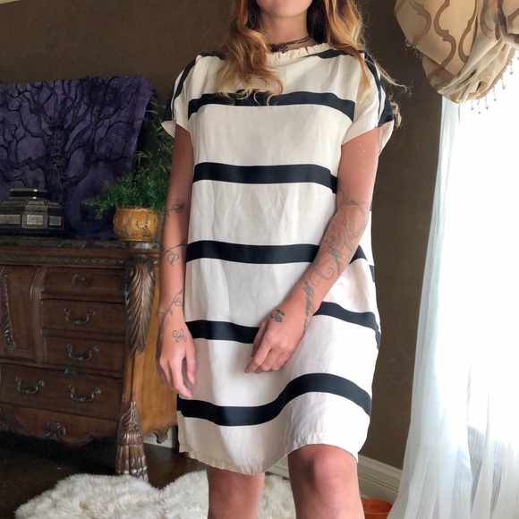 Simple Striped European Mini Dress Ruffled